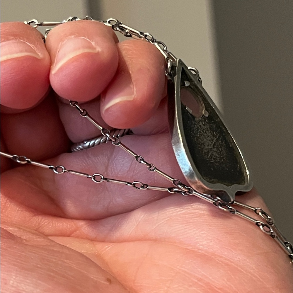 BLOOD MILK JEWELS
Planchette. Medium Oracle Necklace. - Picture 11 of 16